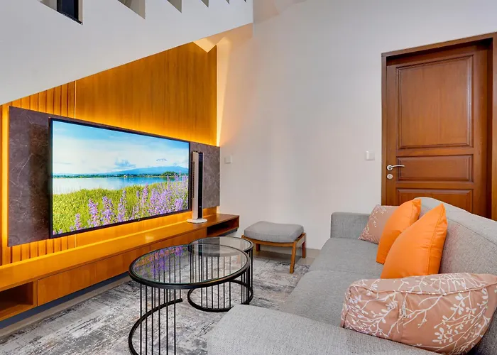Stylish 3br Prinz Near Villa *